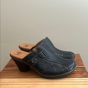 Sofft Leather Clog Mules